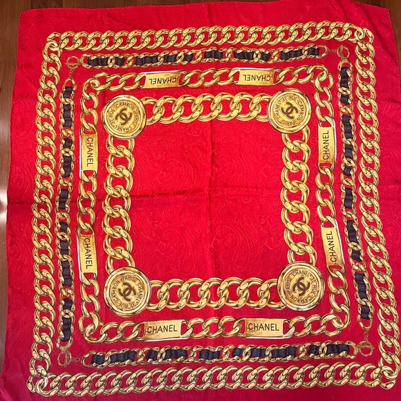 Chanel 31 Rue Cambon Paris Chain Link Silk Scarf - Picture 2 of 10